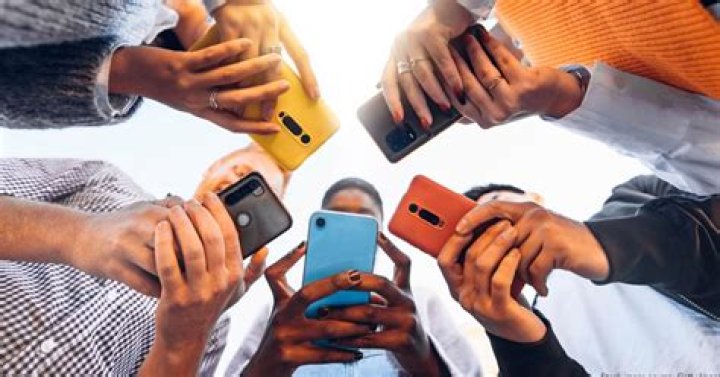 Exploring NSFW Twitter: The Impact and Community Behind Adult Content on Social Media