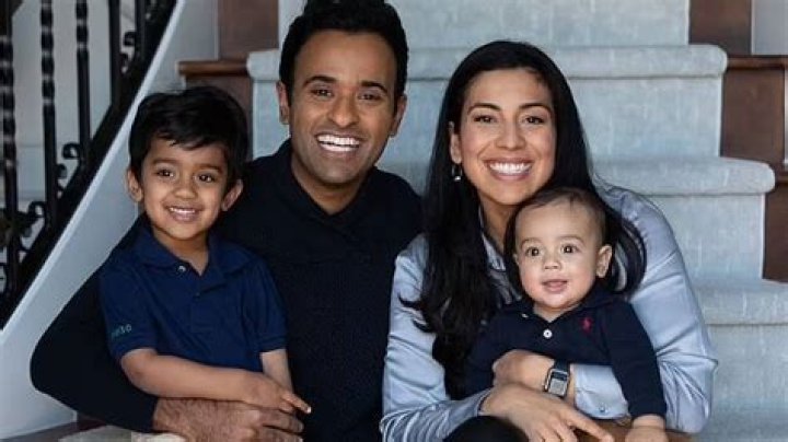 Exploring the Life and Career of Eva Joanna: A Rising Star in Entertainment