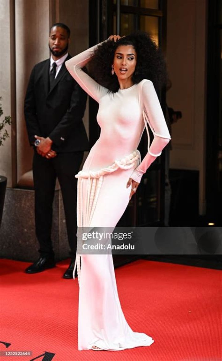 Imaan Hammam: The Rising Star of the Modeling Industry