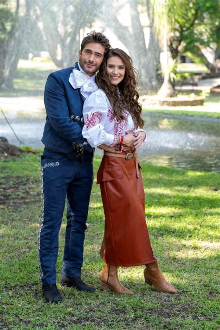 Kimberly Dos Ramos: The Rising Star of Latin American Entertainment