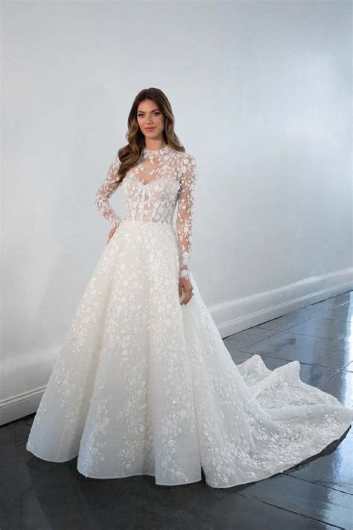 Raylee Rukavina Wedding Dress: A Timeless Elegance for Your Special Day