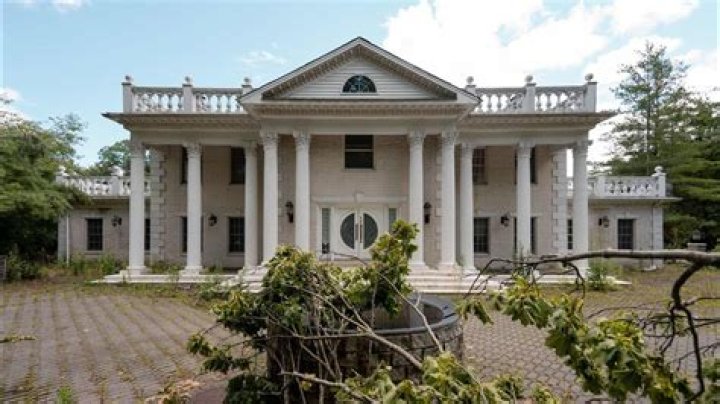 The Incomparable Lee Ingleby: Exploring His Stellar Career