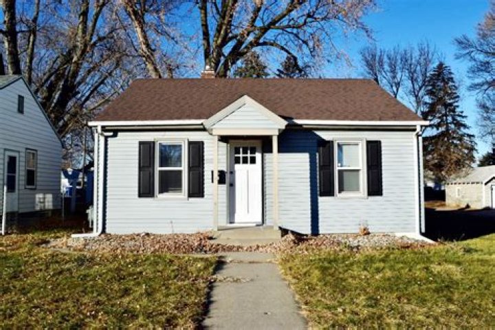 Top-Rated Single Men's Houses for Rent and Sale